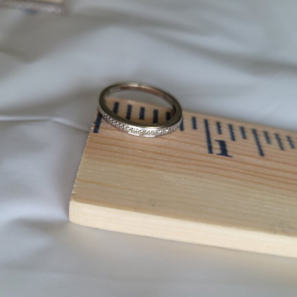 Diamond White Gold Wedding Band 10k Keepsake - Picture 9 of 16